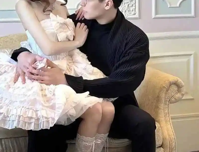 “BDSM的魅力与禁忌,你准备好迈出这一步了吗?” 一