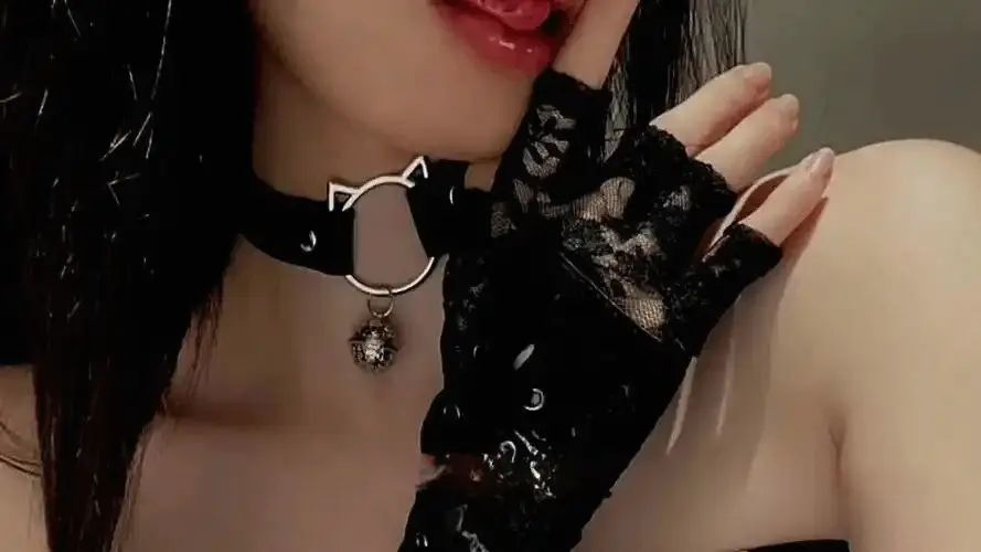 在BDSM世界中，tickle带来的欢愉与迷惘，你准备好探索了吗？ 一