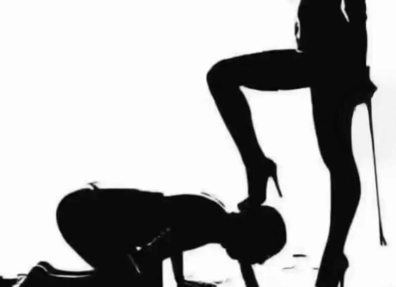 如何在BDSM中掌握spank的艺术? 一